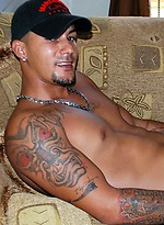 Hot latin stud Roberto by Miami Boyz