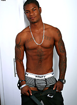Ebony muscle stud Pablo by Squirtz
