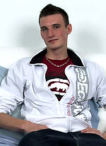 Brunette twink Kevin by Squirtz