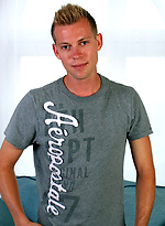 Blond twink Julien Cox by Squirtz
