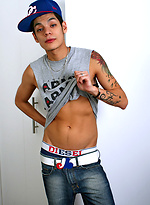 Brody Frost strokes latino cock by Squirtz