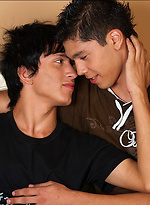 Latino dudes Alejandro Rojas and Matais Mejia fuck by Boyz Party