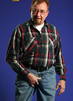 Bill Hagen shows cock by Pantheon Bear