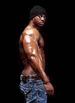 Ebony bodybuilder Varik Best by Muscle Hunks