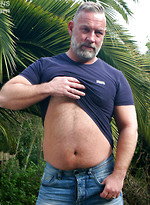 Muscle daddy Brent Cage outdoors by Hot Older Male With Brent Cage