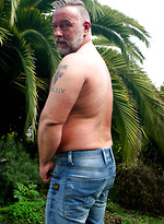 Muscle daddy Brent Cage outdoors by Hot Older Male With Brent Cage