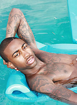 Pool plunge with Ebony muscle boy Rob by BlackNHung