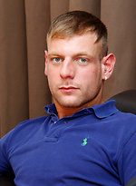 Hunky Josh Wanks His Uncut 8\