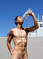 Here comes the Summer! Outdoor shooting by Bentley Race