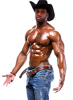 Big ebony muscle man Varik Best by Power Men