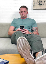 Spy on Aaron Boss While He Nuts by My Friends Feet