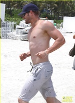 Kellan Lutz 2 by Male Stars