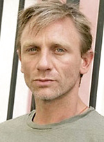 Daniel Craig by Male Stars
