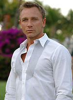 Daniel Craig by Male Stars