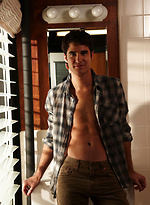 Darren Criss by Male Stars