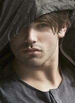 Justin Gaston by Male Stars