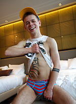 Super cute Axel Pierce - Photoshoot and fuck session with Ben by Bentley Race