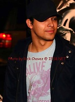 Wilmer Valderrama by Male Stars