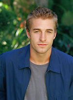 Scott Speedman photos by Male Stars
