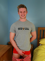 Muscular Young Straight Hunk Harry Shows off his Body by English Lads