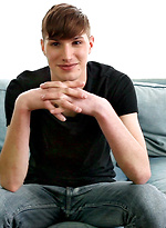 Evan Hayes jacking off dick by Squirtz