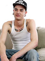 London Carrera jacking off dick by Squirtz