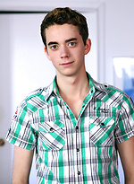 Matthew Mills strokes dick by Squirtz