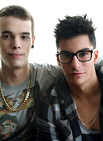 Benjamin London Seduces Max Dawson by Video Boys