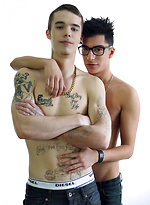 Benjamin London Seduces Max Dawson by Video Boys