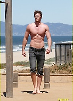 Derek Theler by Male Stars