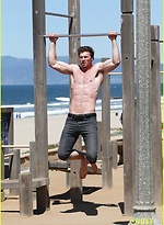 Derek Theler by Male Stars