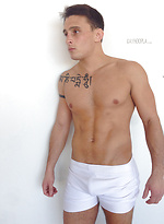 Hot muscle athlete David Vano by Gayhoopla