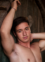 Muscled hottie Fabrizio by LucasKazan