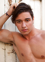 Muscled hottie Fabrizio by LucasKazan