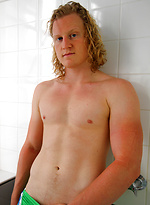 Hit the showers with our straight mate Shane Phillips by Bentley Race