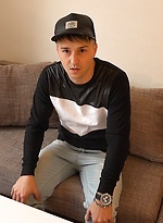 Street Hunting - Tomas Hozman - GONZO by William Higgins