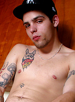 Welsey Kincaid & Drac. Straight Boy Drac\'s First Fuck! by Boys Pissing
