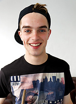 Cute Aussie Mates - Reece Anderson joins in the fun by Bentley Race