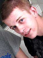 Kayden Daniels Likes The Taste of Kelly Cooper\'s Piss. Kelly Cooper & Kayden Daniels. by Boys Pissing