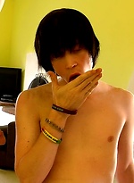 Emo Boy Gets A Hosedown! Austin Ried, Conner Bradley, Ian Madrox, Trevor Bridge & Tyler Bolt by Boys Pissing
