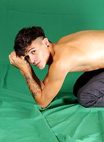 Perfectly build gay hottie shows it all by Lohan 20