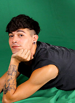Perfectly build gay hottie shows it all by Lohan 20
