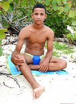 Outdoors: Horny White-Boy Can’t Wait To Give A Big, Black Butt-Picker A Hot, Raw Ride On The Beach! by Staxus With David Hanson