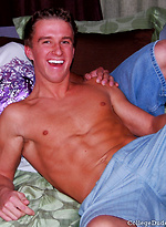 Tony Falco Fucks Tucker Vaughn by College Dudes With Tucker Vaughn