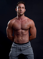 Armando De Armas Gets Jerked Off by Dominic Ford With Armando de Armas