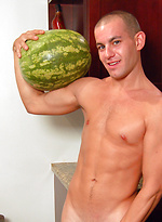 Italian Wrestler Fucks Melon by College Dudes