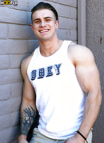Jonny PITT: Ripped Bodybuilder Jerks OFF by Gayhoopla