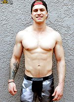 Jonny PITT: Ripped Bodybuilder Jerks OFF by Gayhoopla