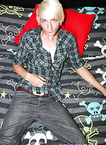 HomoEmo Max Brown Wanks Off 4 by HomoEmo
