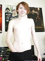 Emo Twink Tommy 4 by HomoEmo